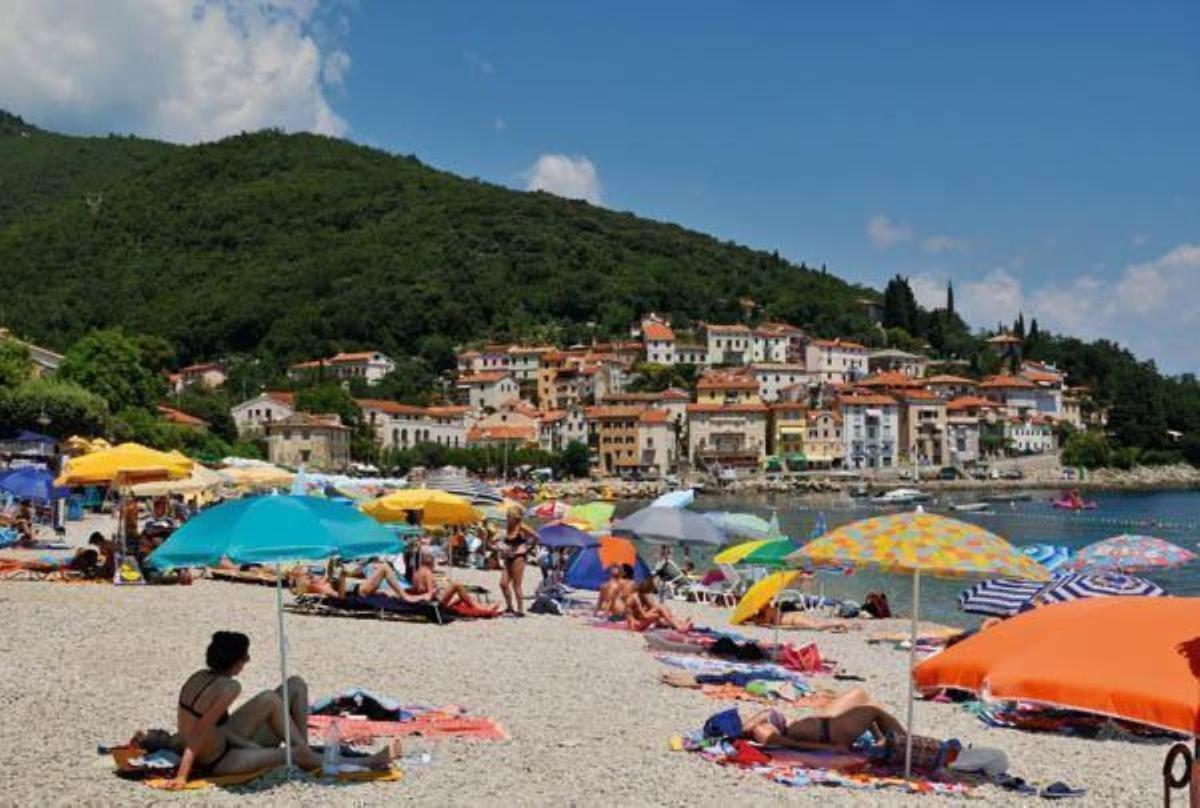 Apartments Near The Beach, With Terraces And Seaview At House B. Moscenicka Draga Exterior photo