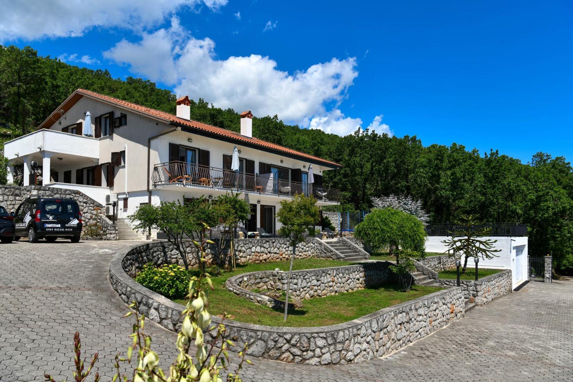 Apartments Near The Beach, With Terraces And Seaview At House B. Moscenicka Draga Exterior photo